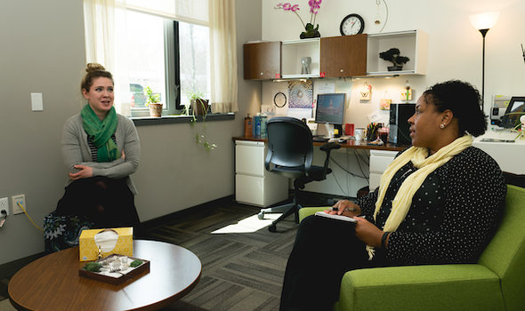A student recieves counseling