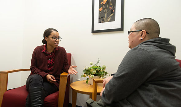 2 BSU students roleplaying a counseling session